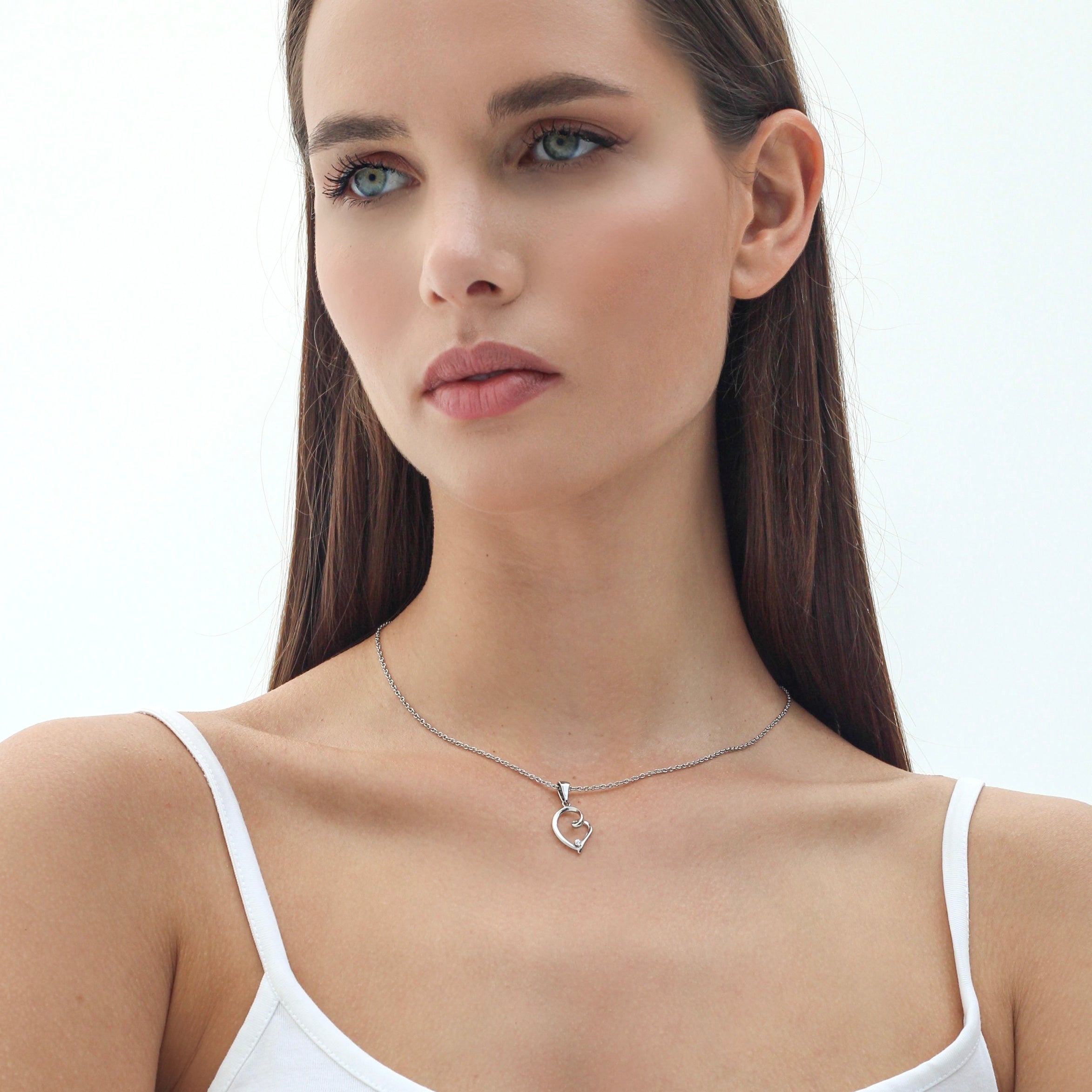 Heart Stone Collier