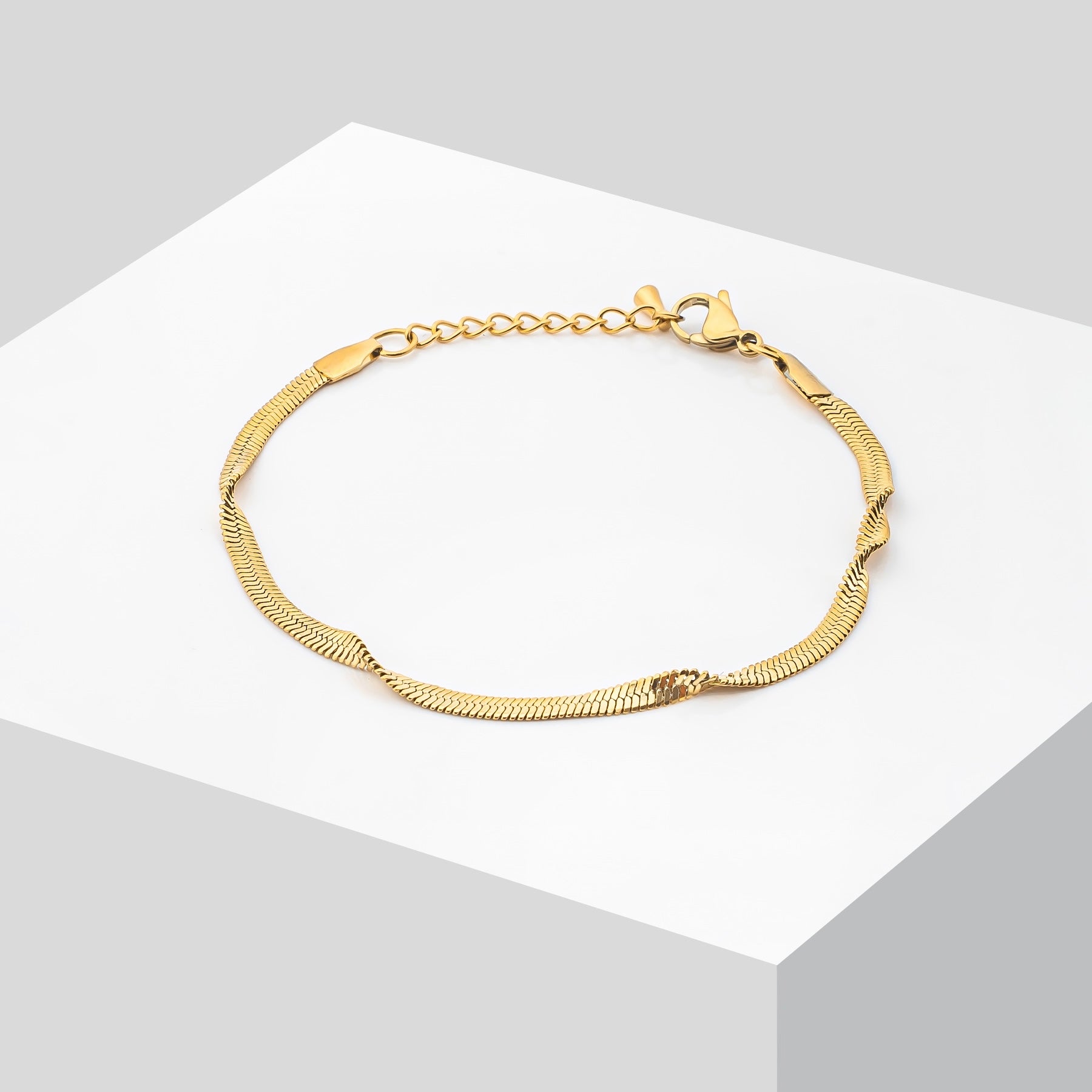 Swirled bracelet