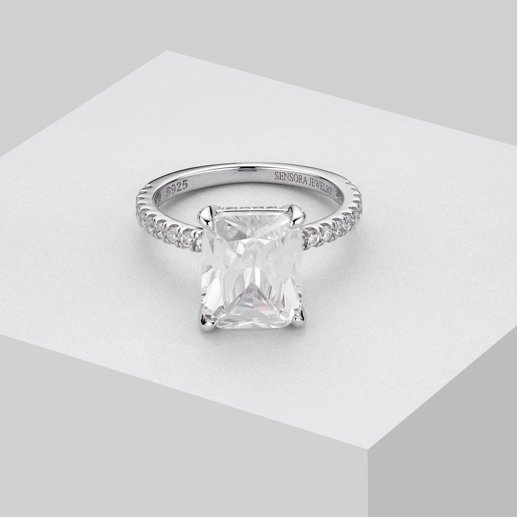 HONEYMOON Ring
